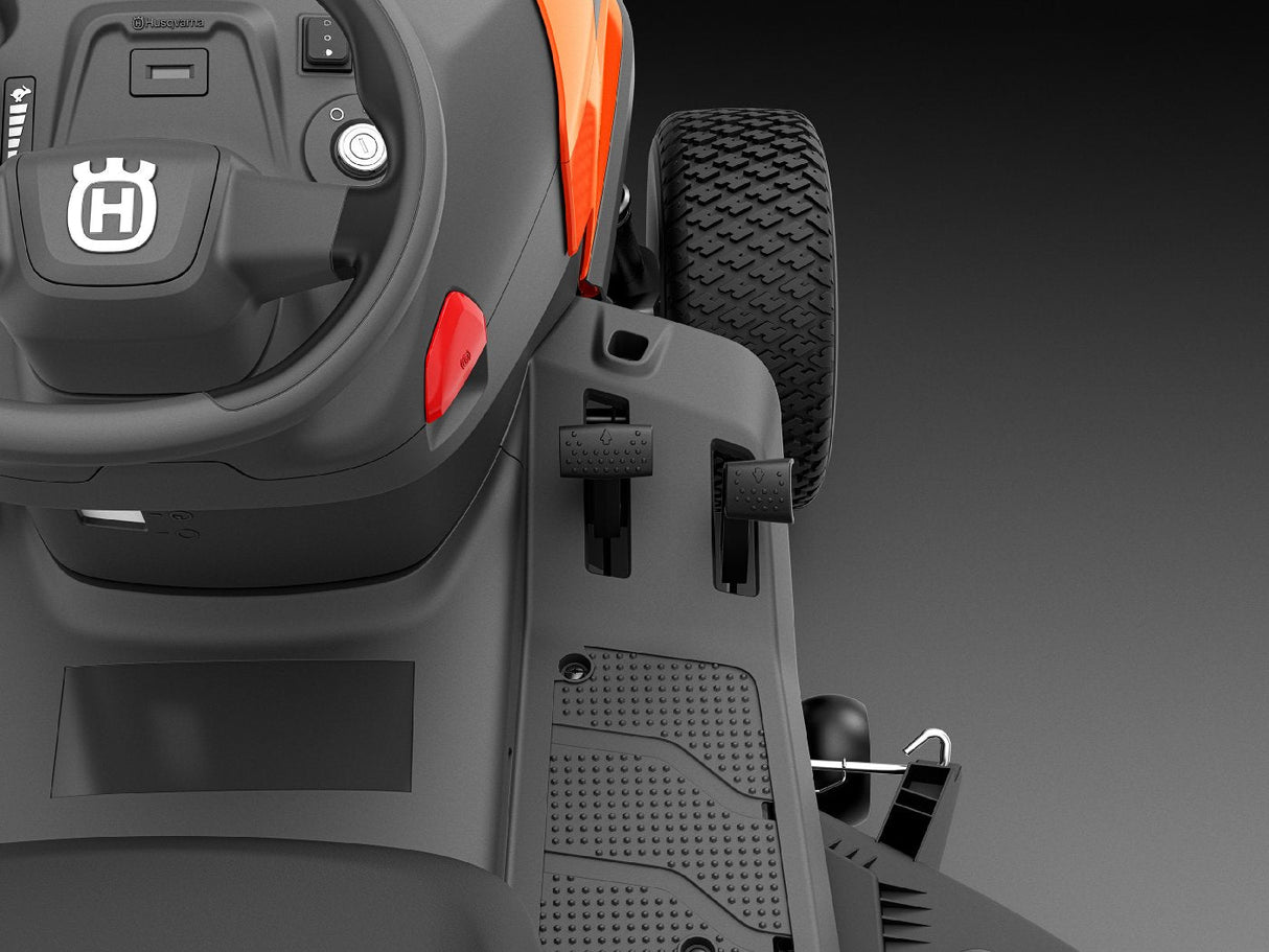 Husqvarna Rasentraktor TC 220T