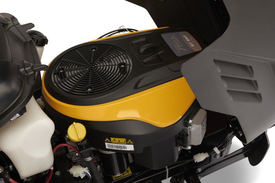 Stiga Rasentraktor Estate 598 W mit Mulchkit, Anhängerkupplung und Ladegerät