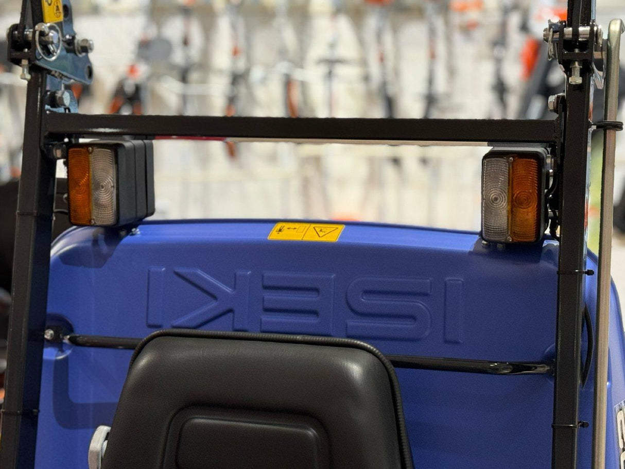 Iseki Diesel-Rasentraktor SXG 216 H mit StVZO Paket mit elektrischer Entleerung