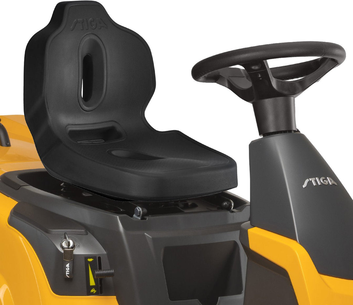 Stiga Aufsitzmäher Combi 166 mit Mulchkit und Deflektor