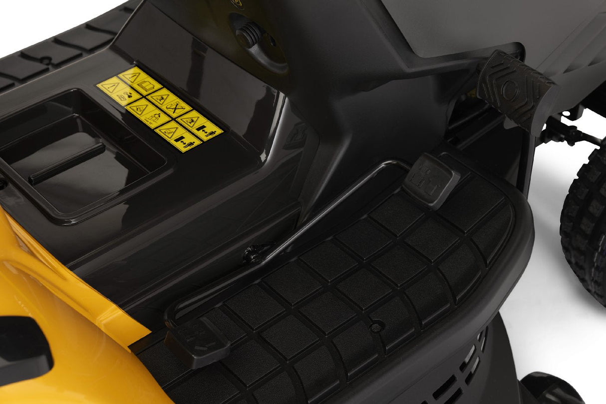 Stiga Rasentraktor Estate 598 W Special HONDA mit Mulchstopfen, Anhängerkupplung und Ladegerät