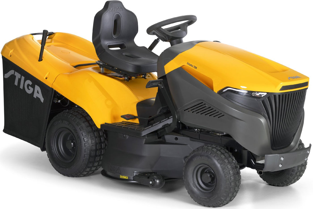 Stiga Rasentraktor Estate 798 mit Mulchstopfen, Anhängerkupplung und Ladegerät