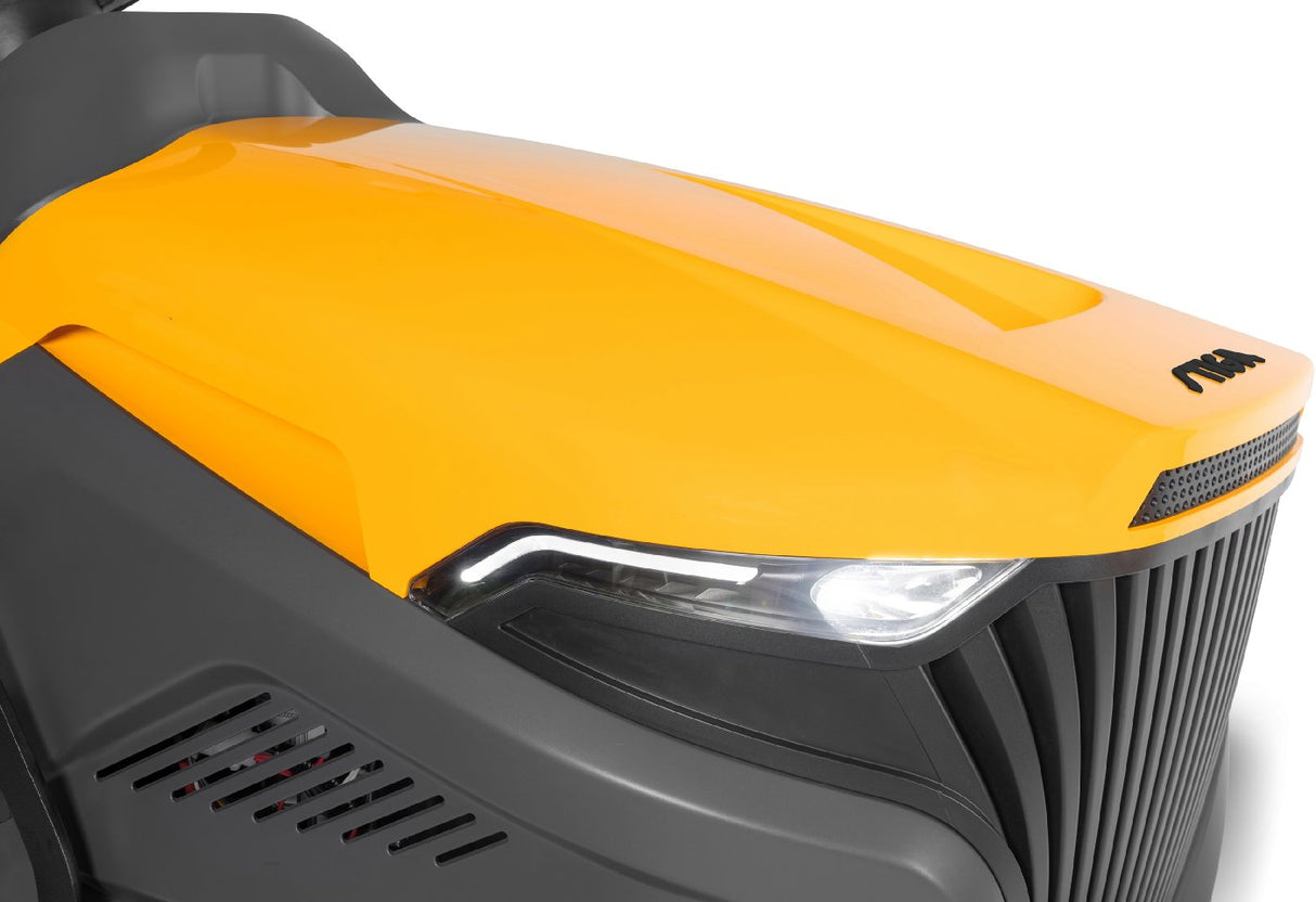 Stiga Rasentraktor Estate 9102 W mit Mulchstopfen, Anhängerkupplung und Ladegerät