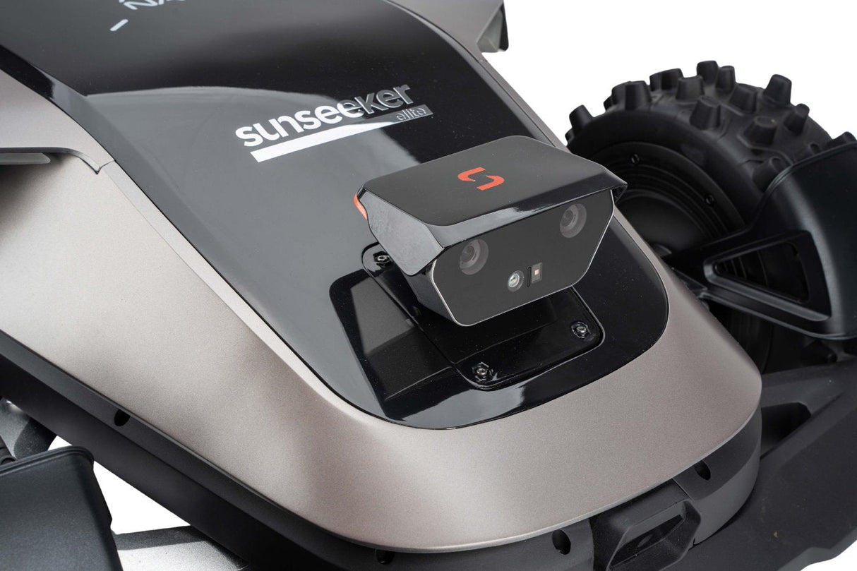 Sunseeker kabelloser Mähroboter X9 für Sportplätze und Großflächen (mit Allrad)