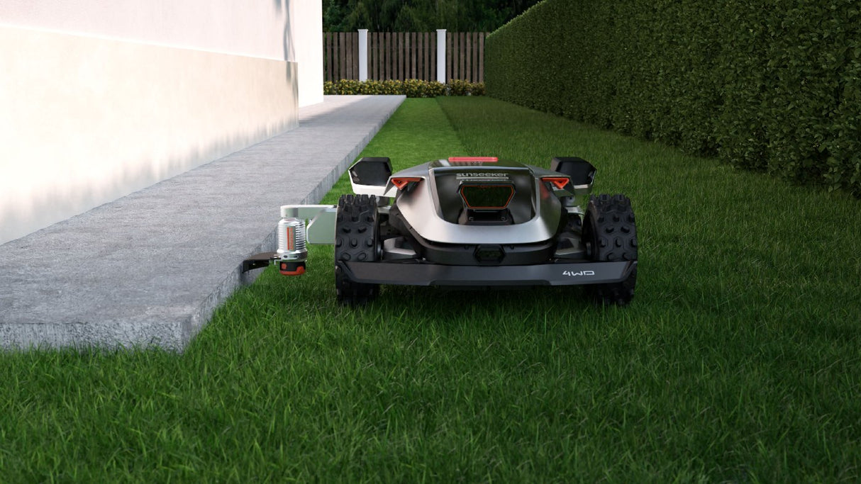 Sunseeker kabelloser Mähroboter X9 Plus für Sportplätze und Großflächen (mit Allradantrieb)